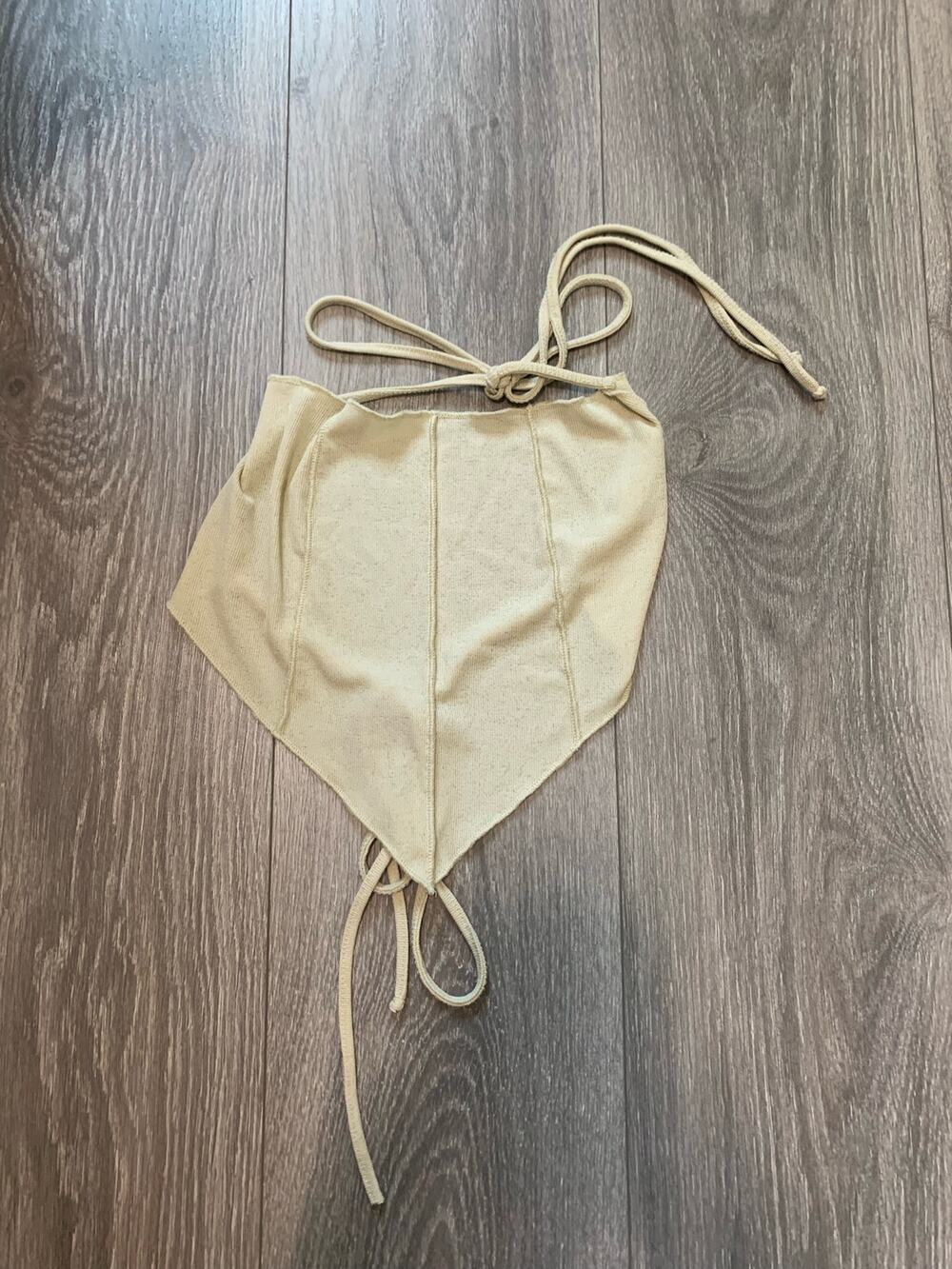 Et clet handkerchief top with back tie